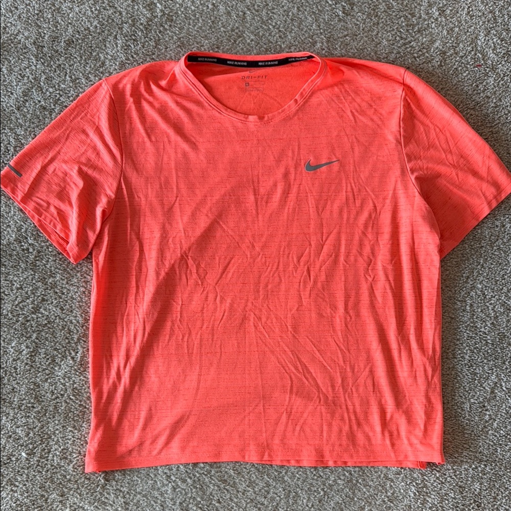 Nike Men's Tee - Vivid Coral